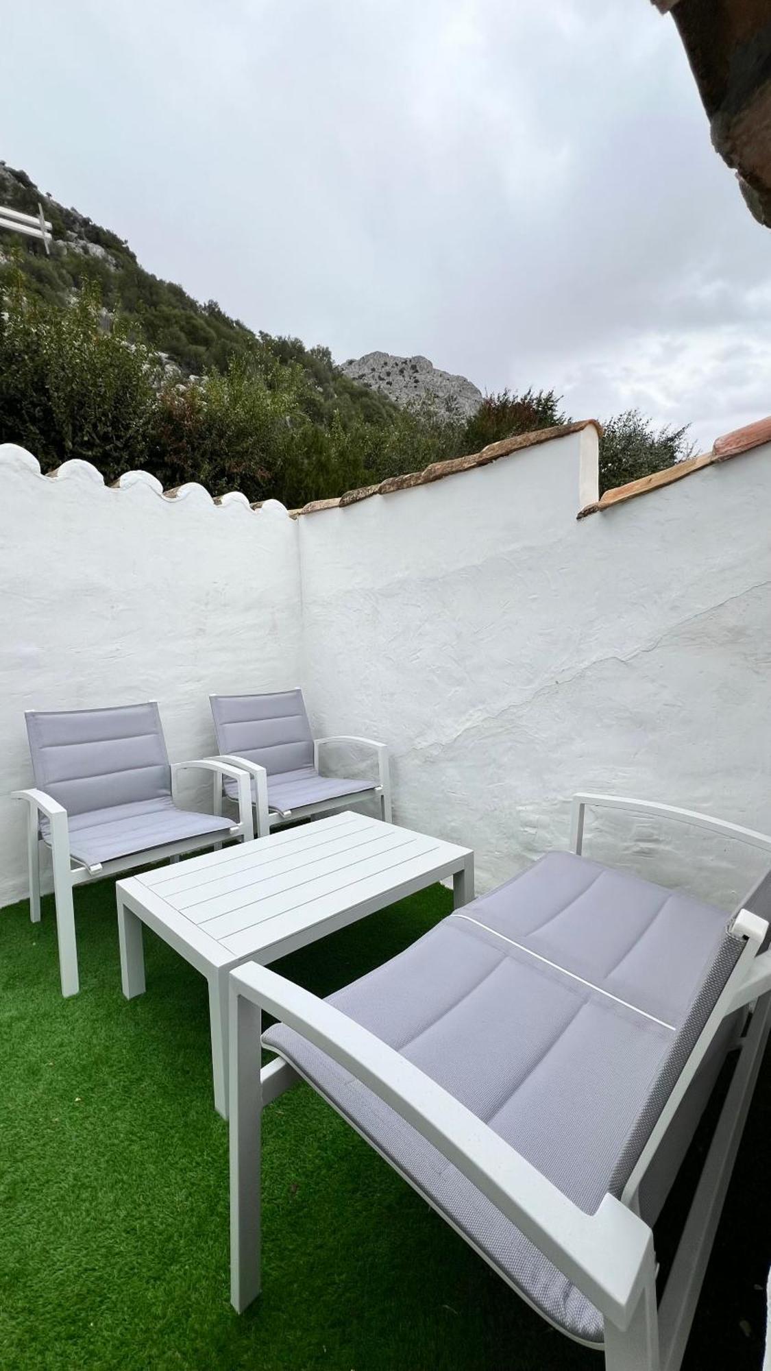 La Cuadra Villa Villaluenga Del Rosario Exterior photo